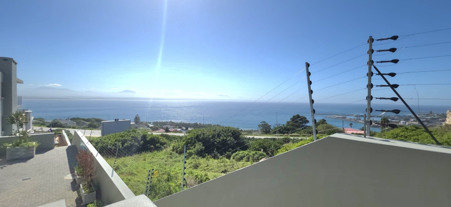 2 Bedroom Property for Sale in Da Nova Western Cape